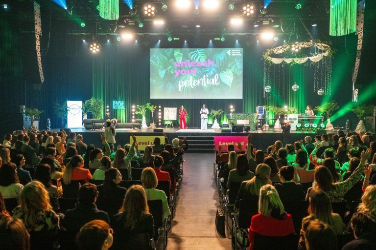 Female Future Festival: 1000 Frauen vernetzen sich für eine starke Zukunft