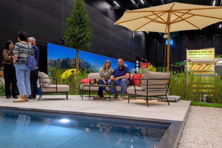 Zwischen Kirschbaum und Hühnerstall: Vorhang auf für die Schau!