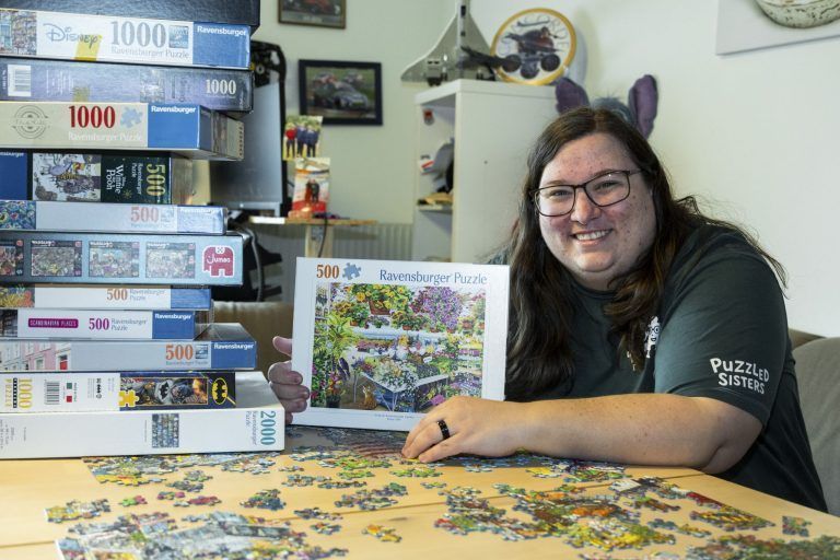 500 Teile in 68 Minuten: Keine Vorarlbergerin puzzelt schneller als sie