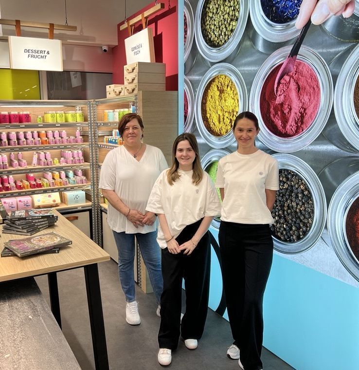 v.l.n.r.- Patrizia Hartmann, Melissa Heinzle, Magdalena Schwarz.jpeg