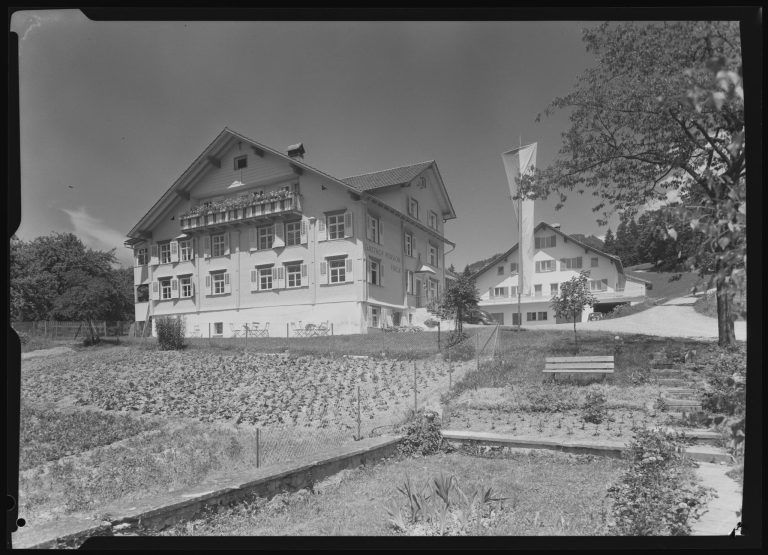 Hier hat sich Marco Rossi einen ehemaligen Gasthof in Vorarlberg gekauft