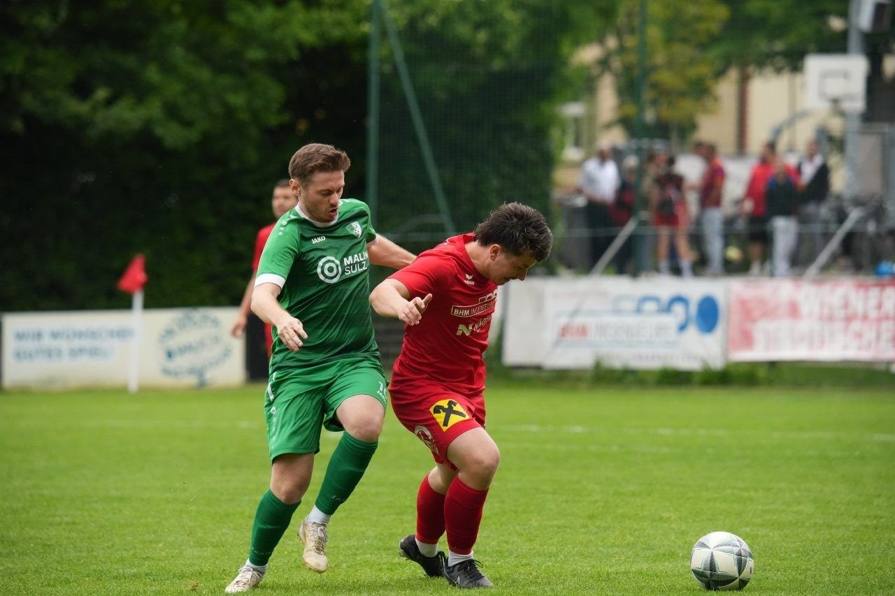 Thomas Beiter gegen Julian Ledergerber. 