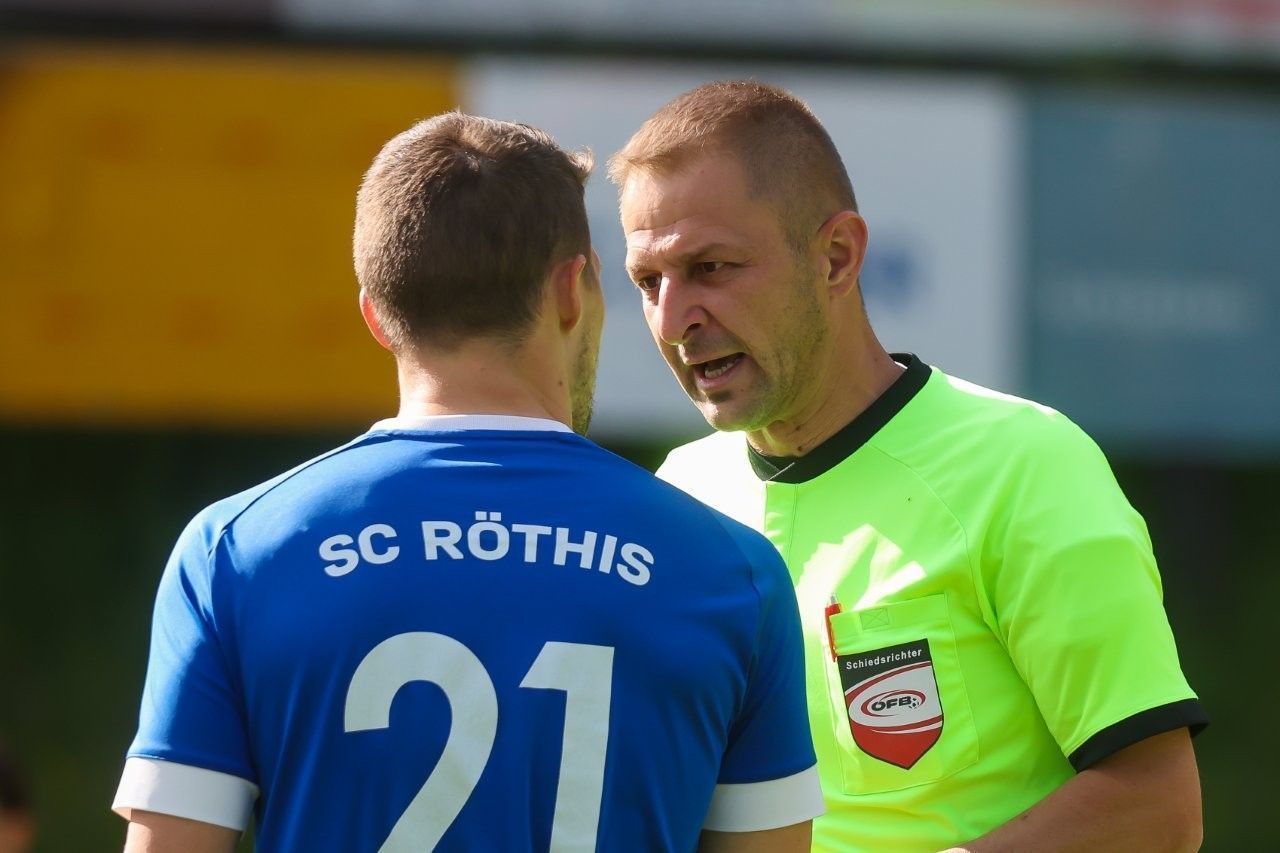 Röthis Routinier Christoph Domig mit Schir Hasan Music. 