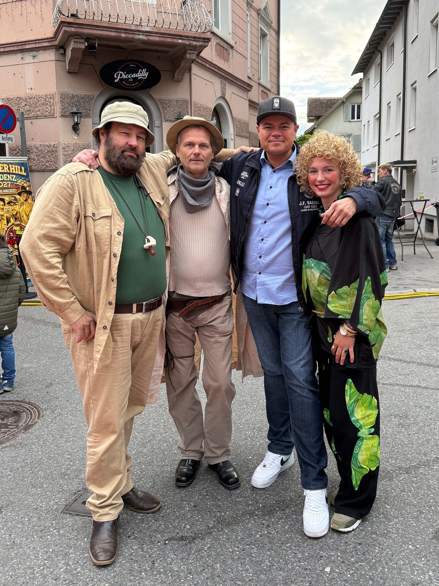 Festival-Macher Rudi Pirolt (2. v. r.) durfte wieder zahlreiche Spencer-Hill-Fans aus ganz Europa in Bludenz begrüßen.