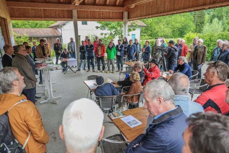 „Man hat uns Hilfe versprochen“: Achtalweg-Freunde kämpfen weiter gegen den Verfall