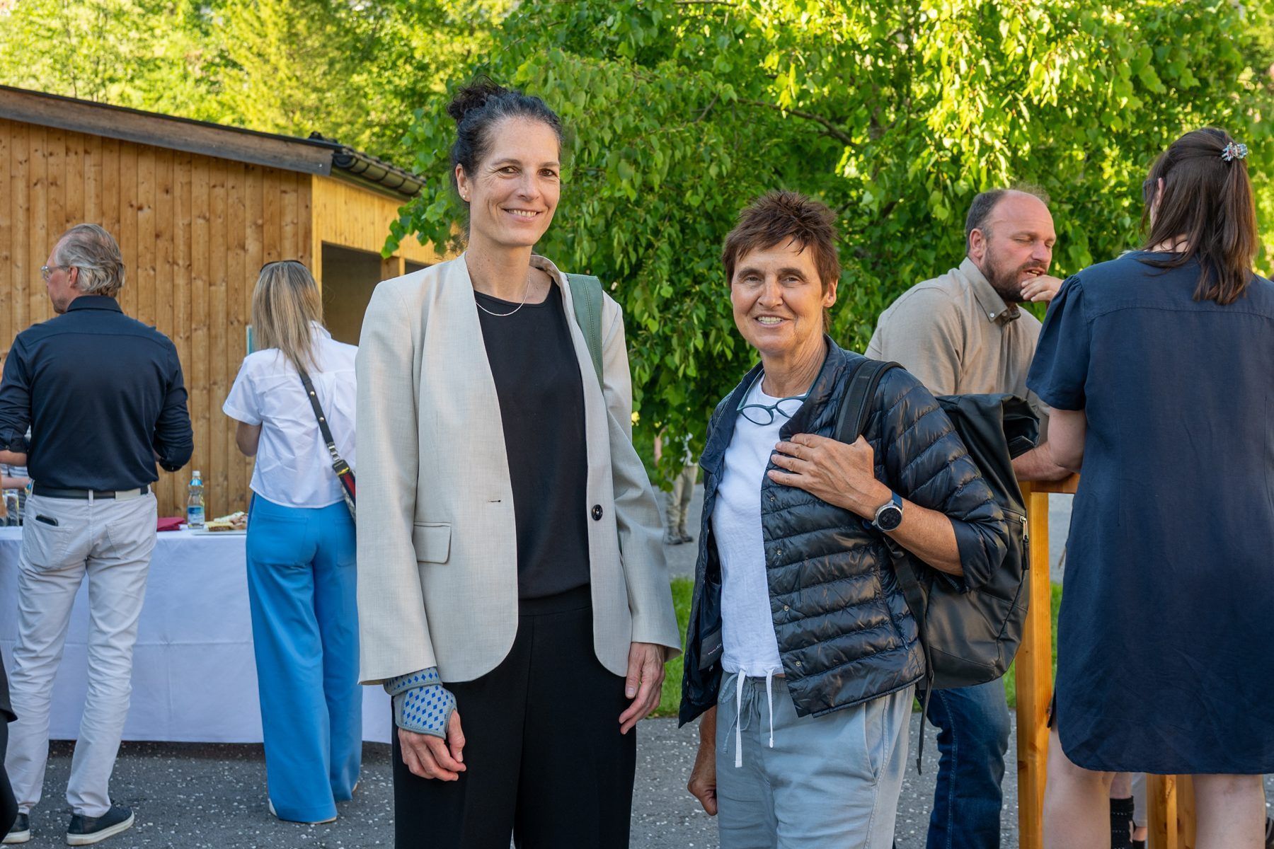 Bregenzerwald Tourismus Cornelia Kriegner und Tourismusleiterin Au Monika Albrecht
