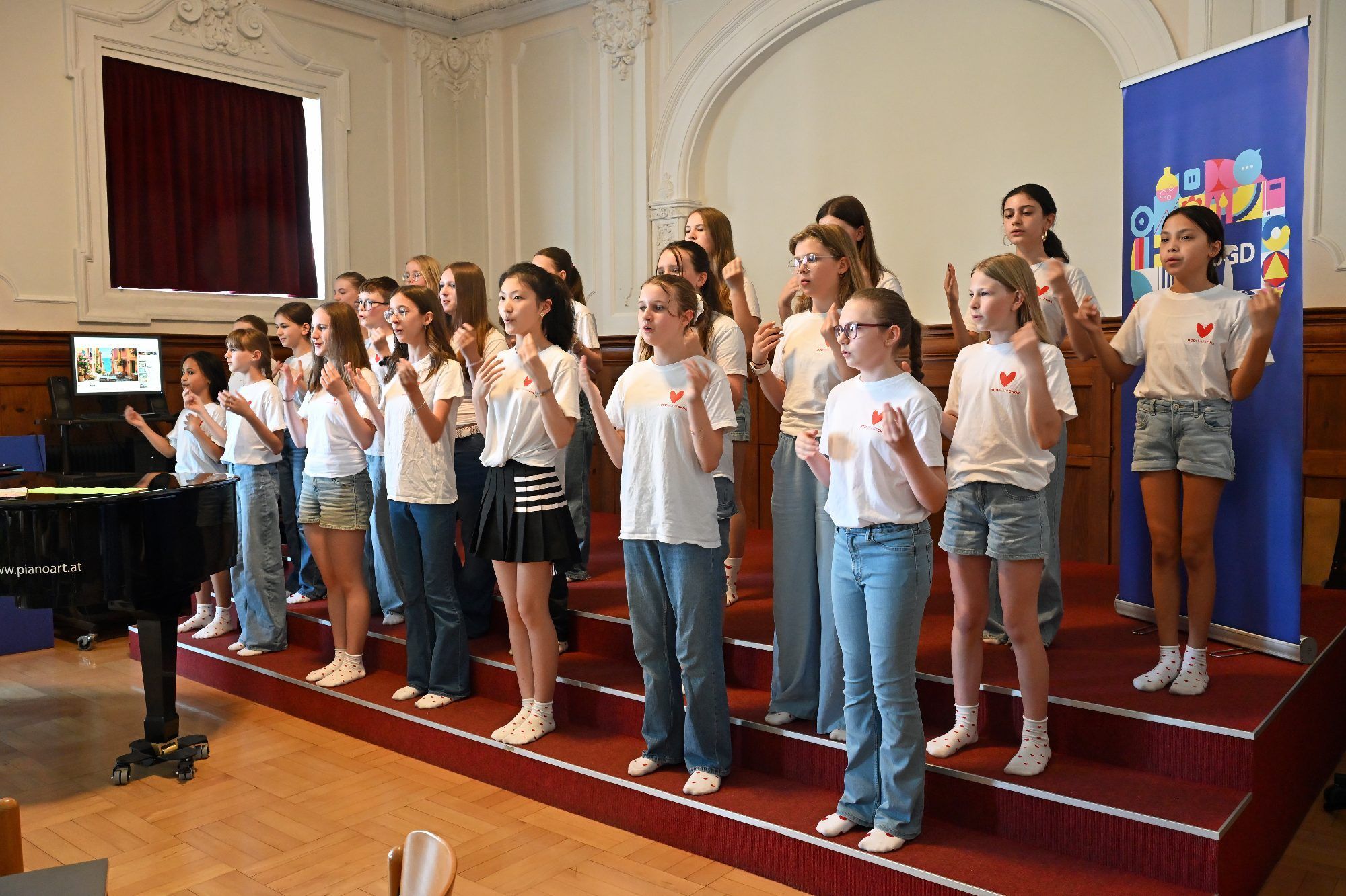 Der Schulchor BG HeartChor gab Kostproben seines Könnens.
