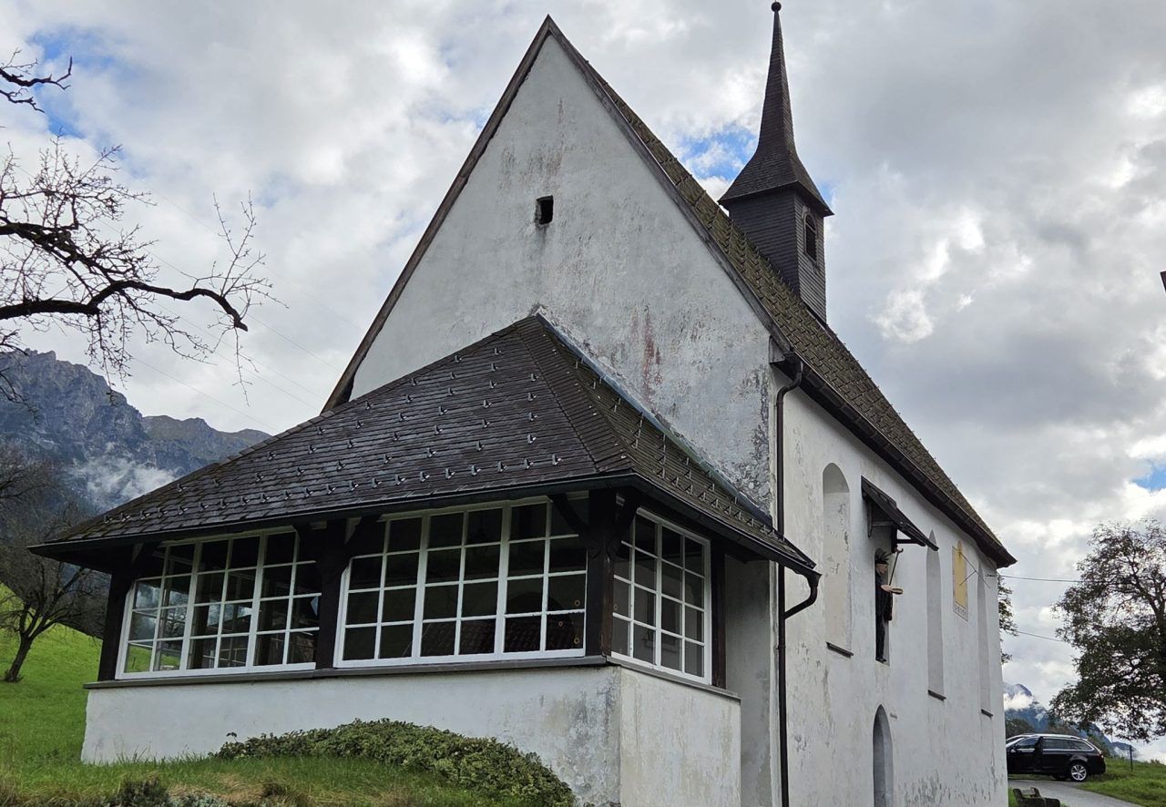 Sakrales Schmuckstück am Eingang ins Klostertal