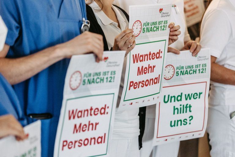 Spagat zwischen Pflege und Bürokratie