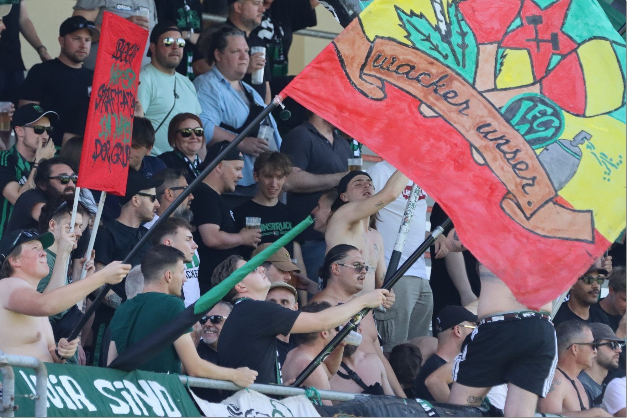 Wacker Fans tobten sich aus. KNOBEL