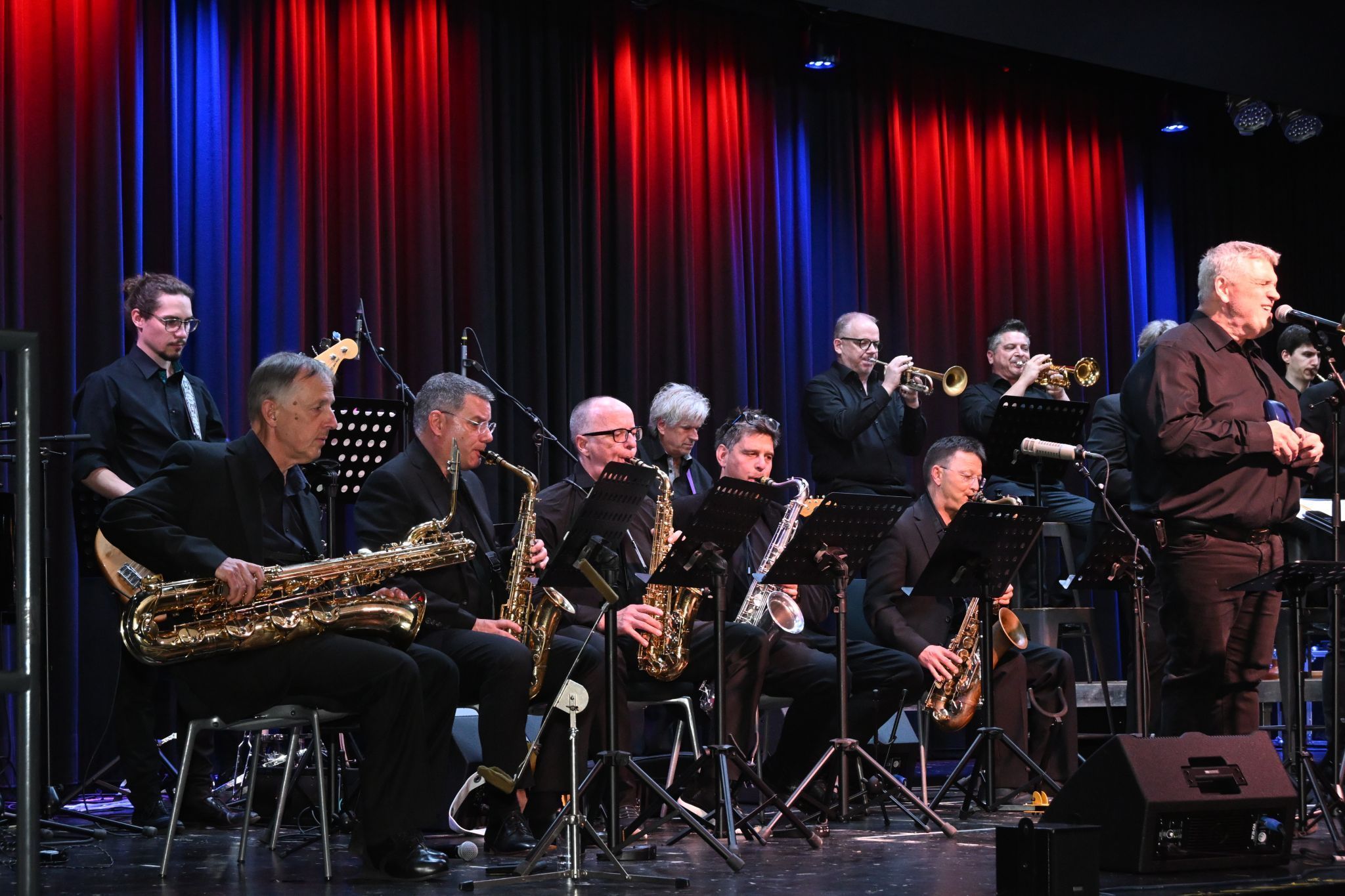Toni Hirscher (Baritonsaxophon) und das Saxregister