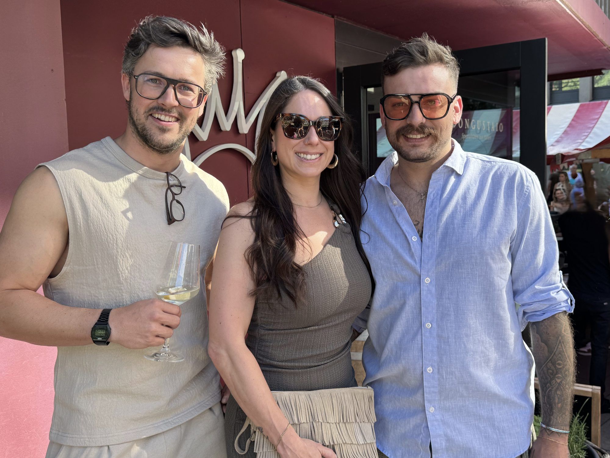 Julia und Christoph mit Fabrizio Feiertag.