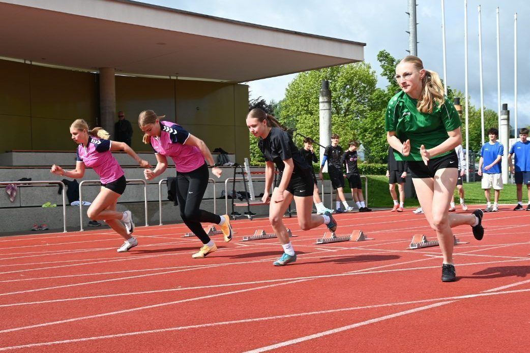 Am Dienstagvormittag wurden im Lustenauer Parkstadion die Landesmeisterschaften der Leichtathletik im Schulsport ausgetragen.