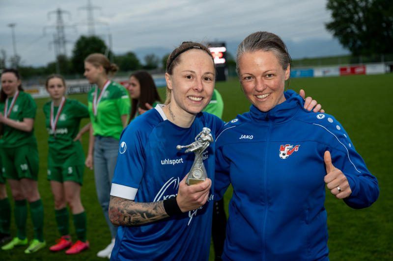 Tamara Baader (l.) hofft auf den Cupsieg mit SPG Leiblachtal. VN-SERRA