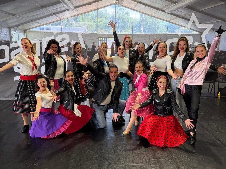 Die Freude über die erfolgreichen Auftritte beim Dance Star World Finale war groß.