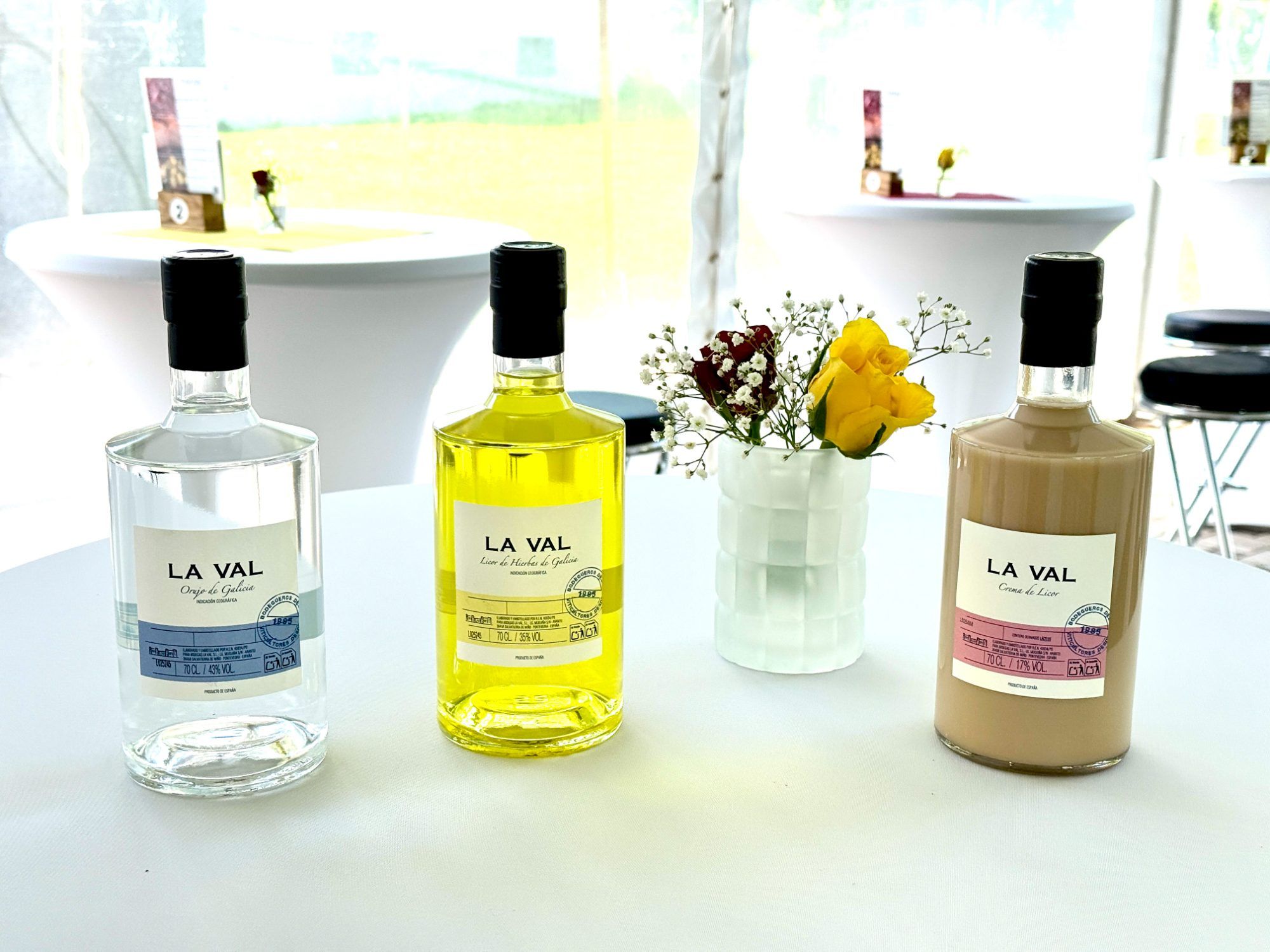 Orujo (Grappa), Licor de Hierbas (Kräuterlikör) und La Val Crema (Cremelikör) haben ebenfalls spanische Wurzeln
