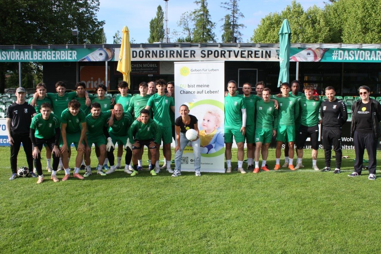 Cemanur Turan mit allen DSV-Kickern.