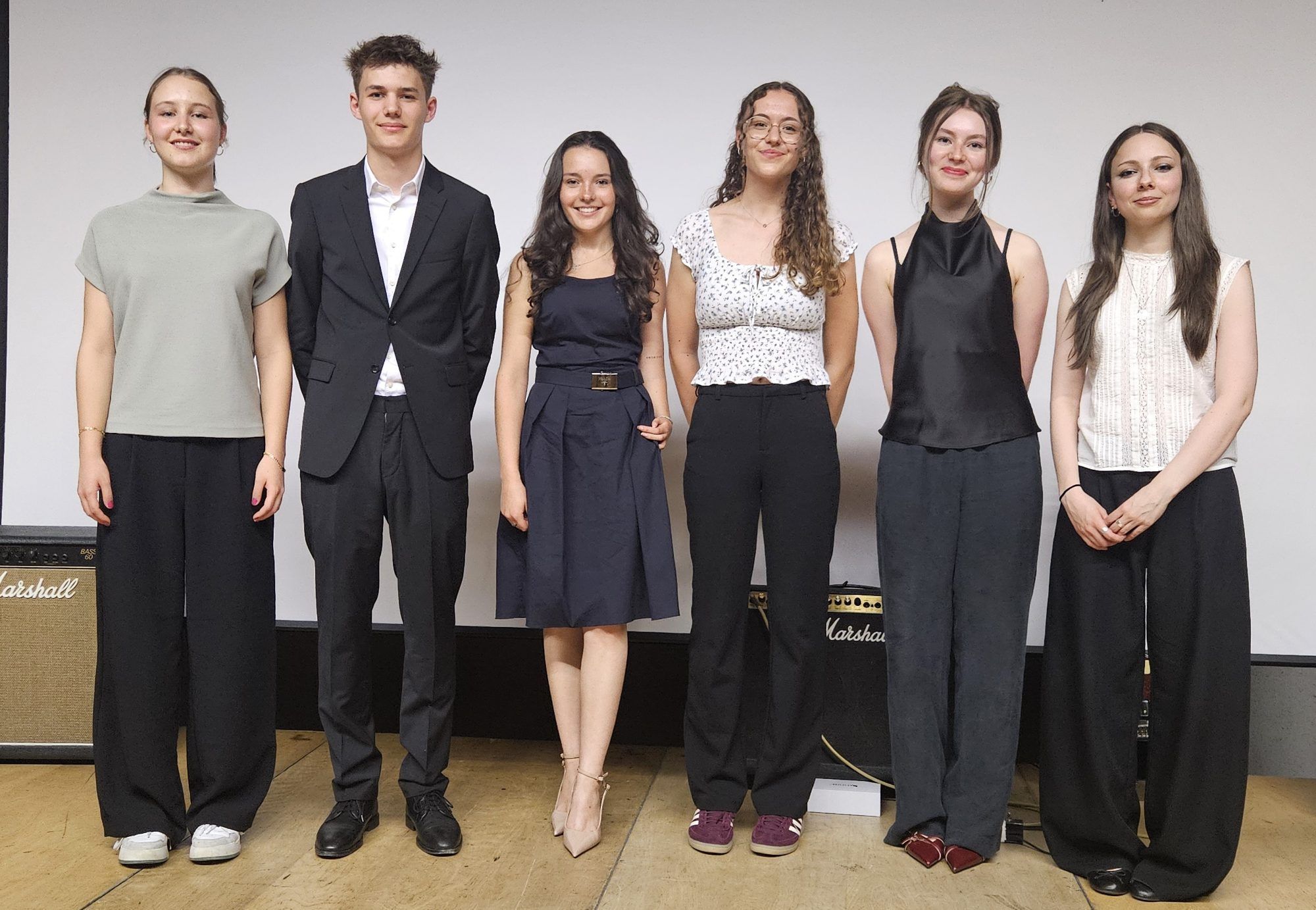 Amelie Gmeiner, Oskar Bechter, Emma Türtscher, Amelie Stenzel, Carla Moosbrugger und Mara Plangger präsentierten ihre Abschließenden Arbeiten.