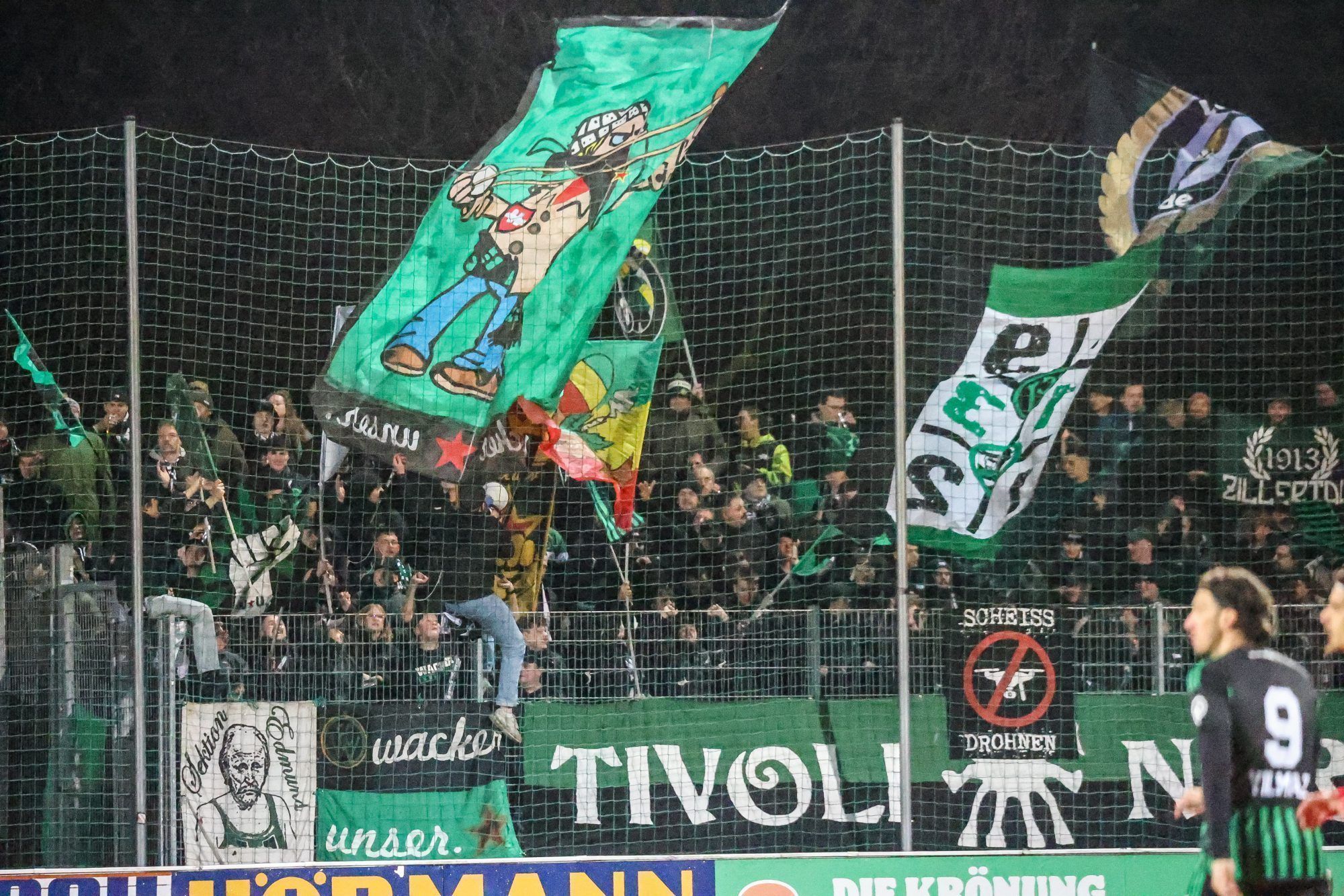Mindestens 300 Wacker Innsbruck werden zum Spiel in Hohenems erwartet. VN-STIPLOVSEK
