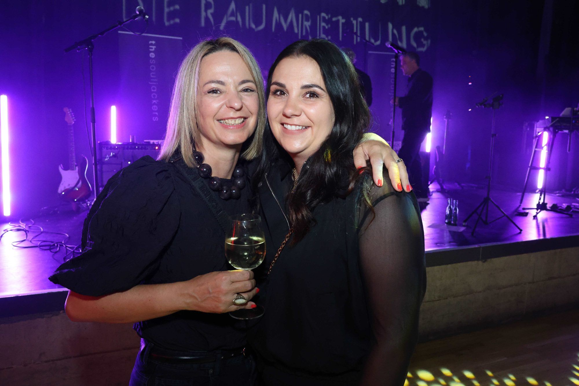 Silke Loser und Sandra Pelivan.