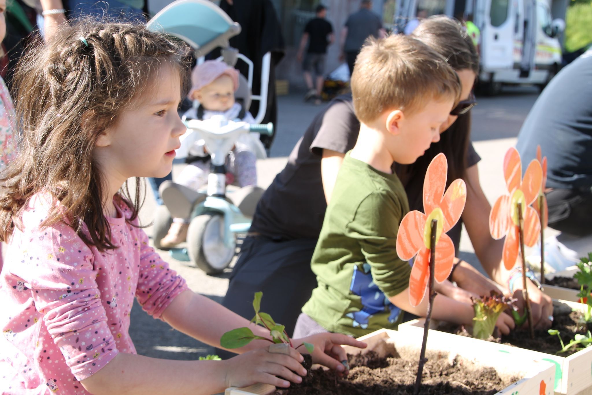 Garten im Kleinformat: Die Bucher Kids legten selbst Hand an.