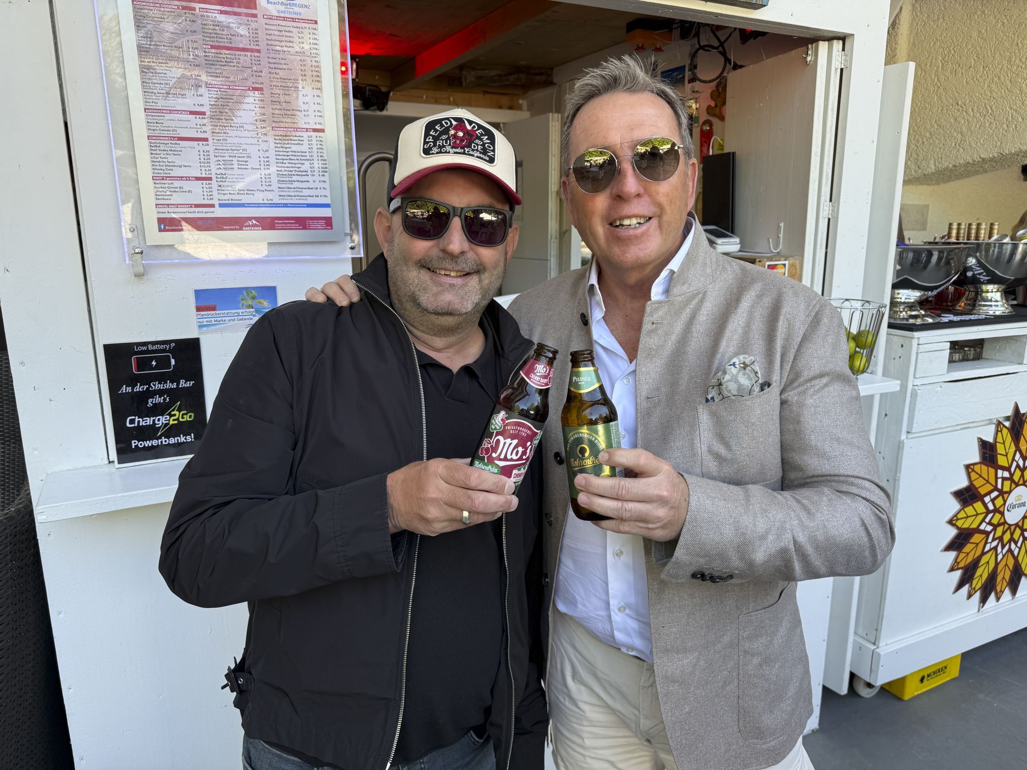 Markus Gritschacher und Markus Mistura beim Umtrunk