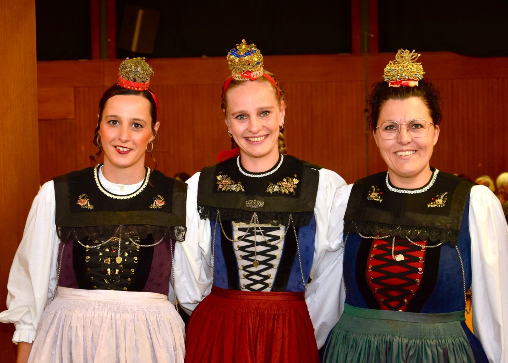 Jacqueline Jenny, Ella Amann und Martina Berthold sahen dem Konzertbeginn mit großer Freude entgegen.
