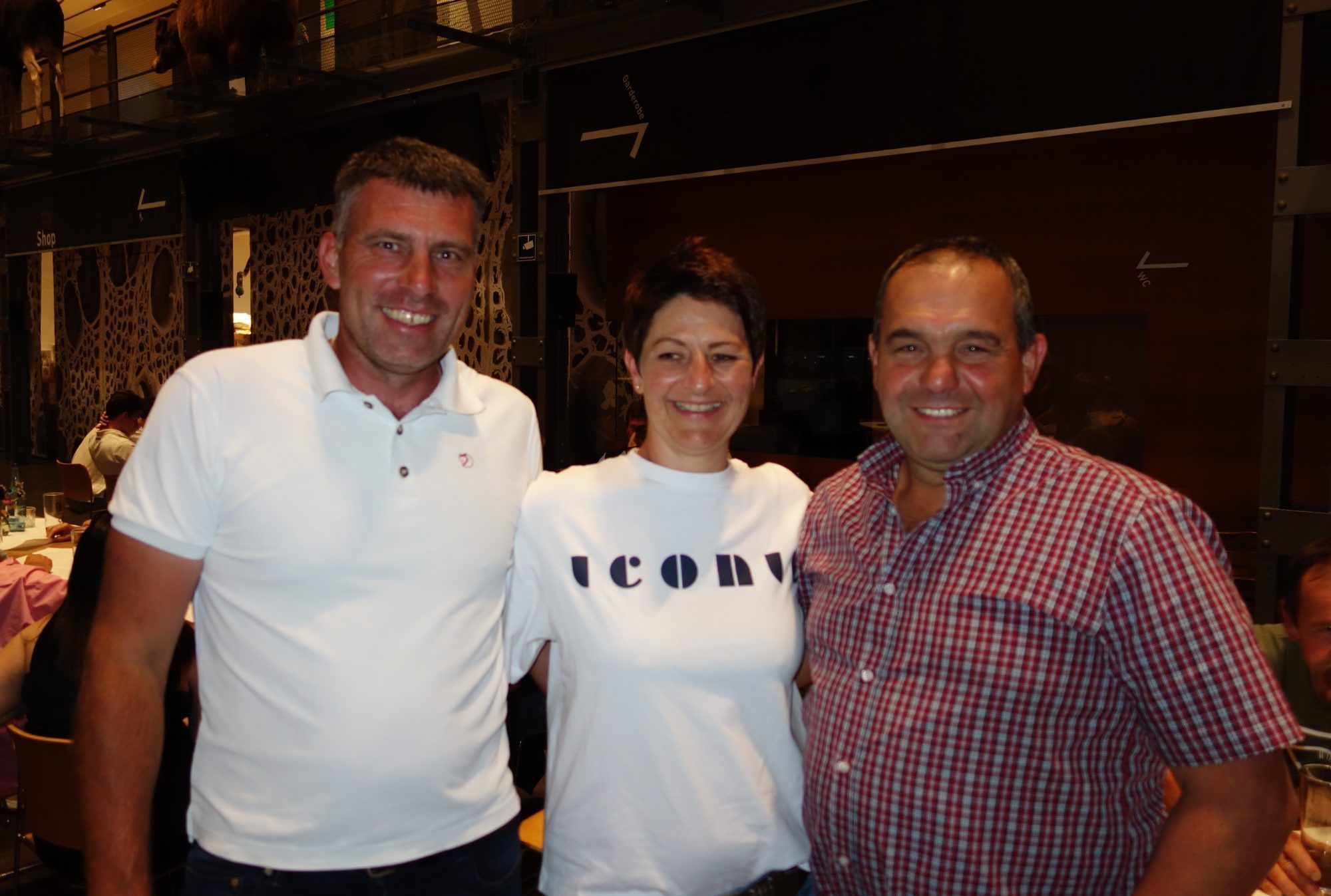 Daniel und Jenny Meusburger mit Armin Kleber (re.).