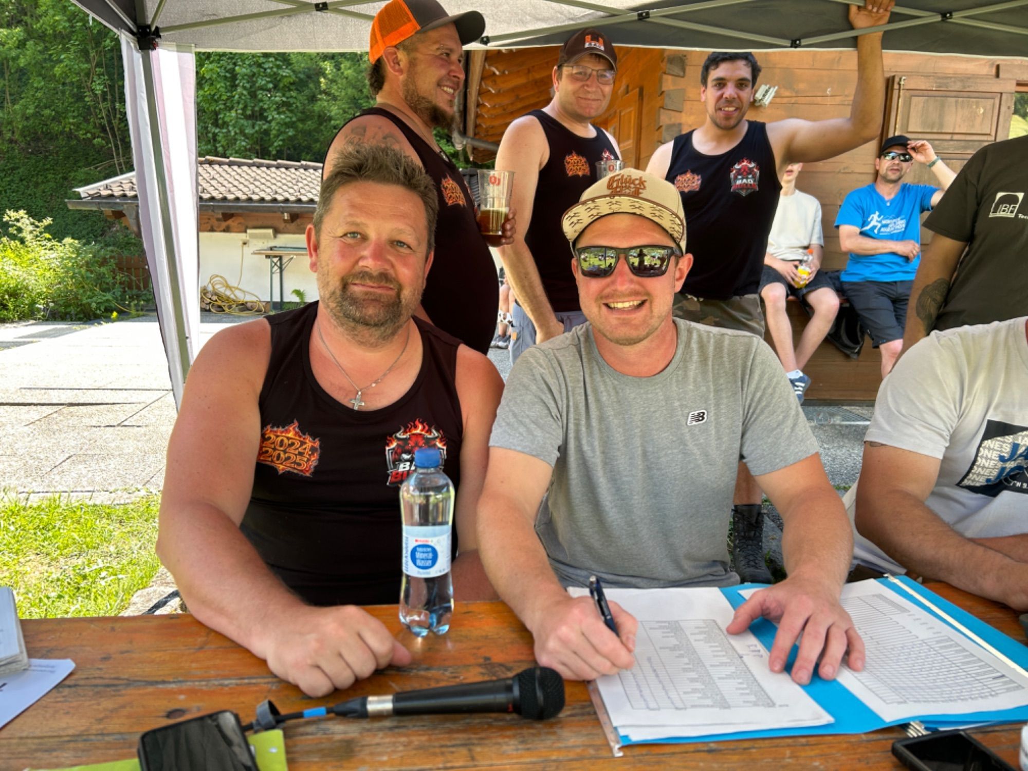 Stefan Gabl und Johannes Fitsch hatten mit der Funkenzunft Silbertal alles bestens organisiert.