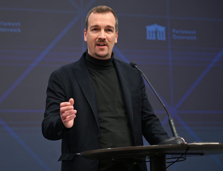 Auch Parteien sollen sparen