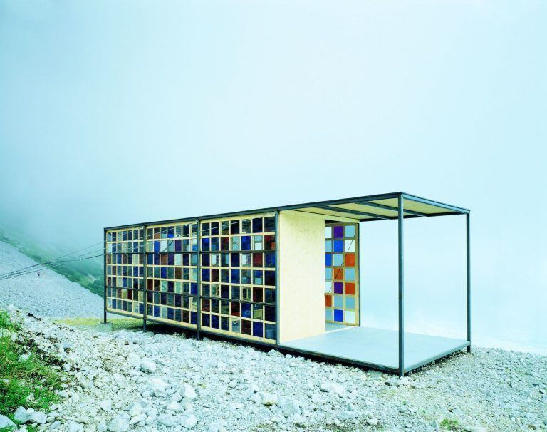 Bernhard Kathan, Ruheraum, Seegrube 2003.jpg