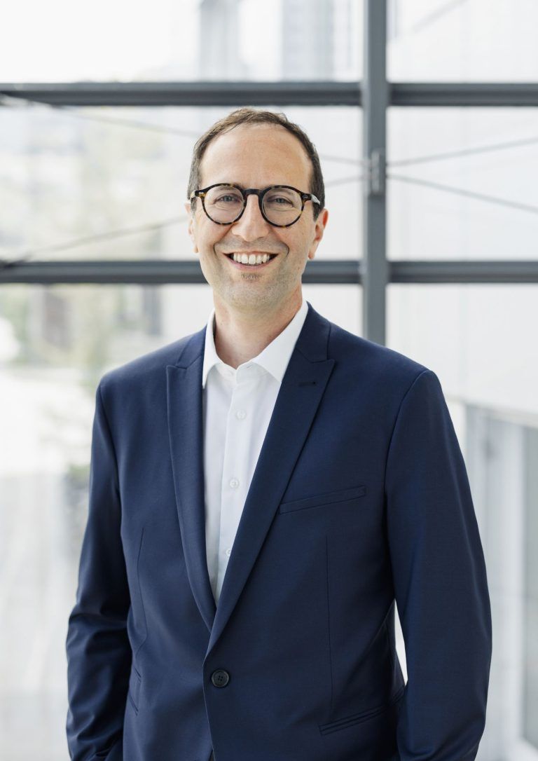 Bild 1_CFO.jpg