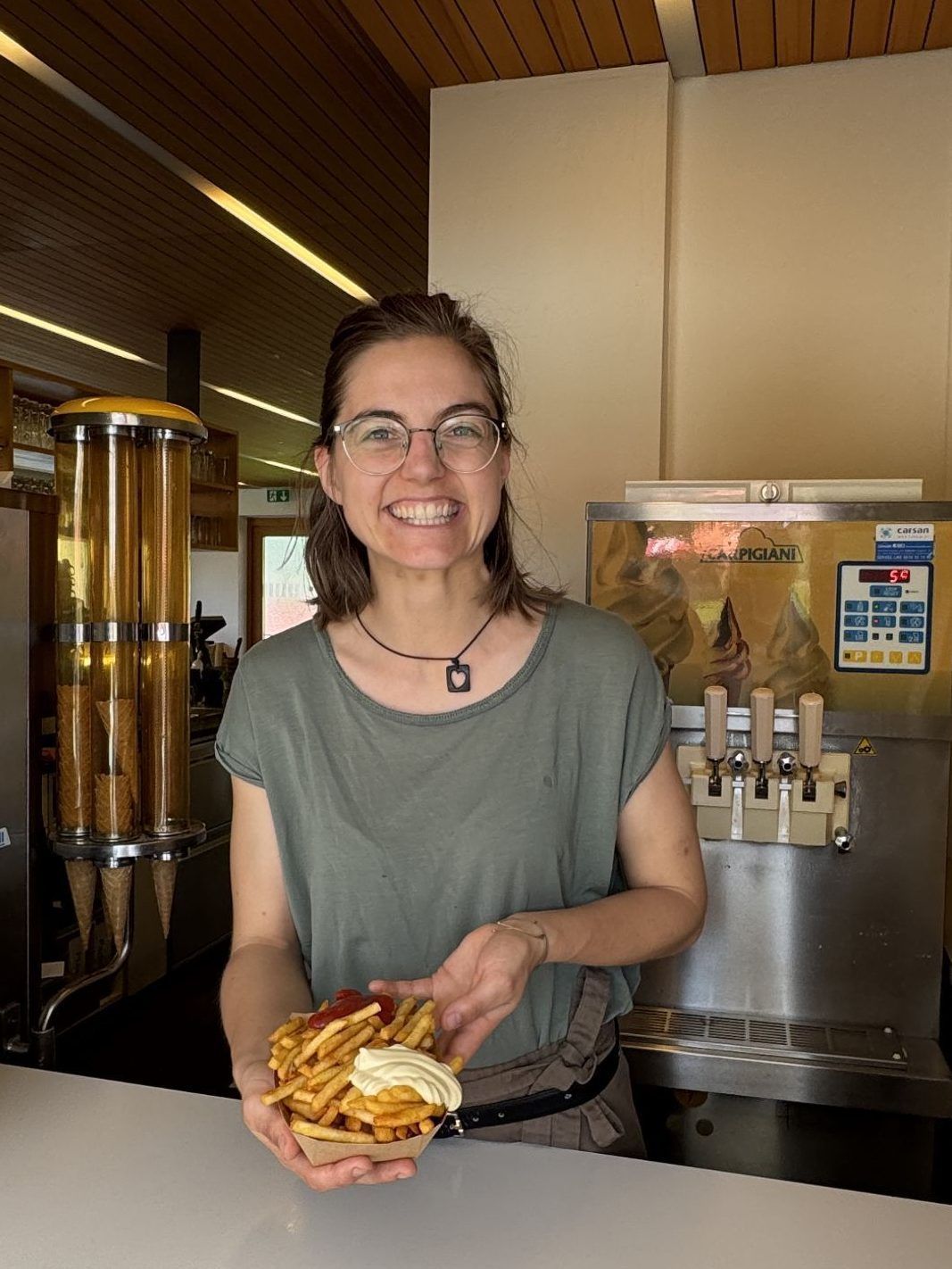 Pommes müssen sein – doch Freibad-Essen wird für Familien zur Kostenfrage