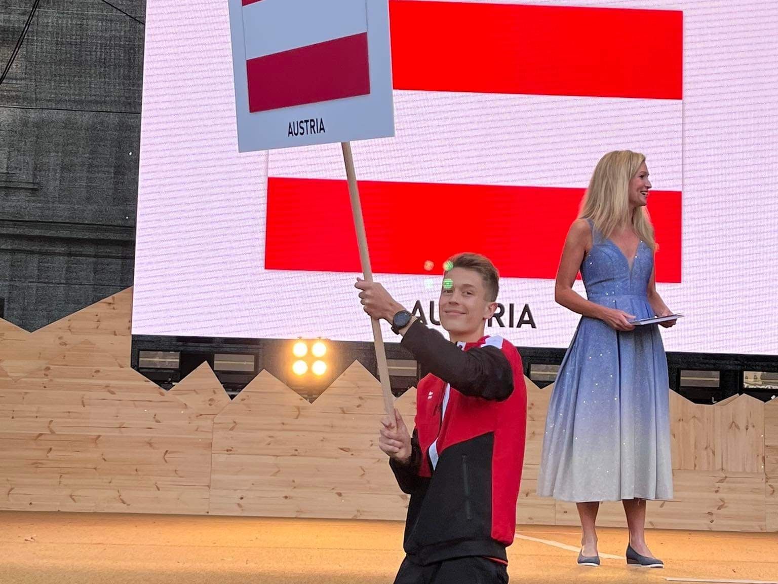 Leichtathletik Berglauf WM Maximilian Meusburger Im Wald läufts