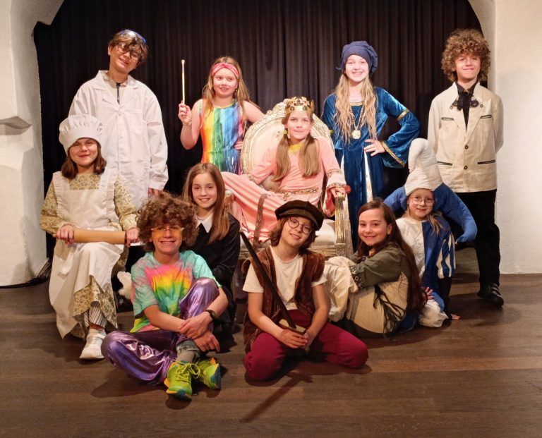 SaumarktTheaterKinder2_Foto_Lilly_Melchhammer.jpg