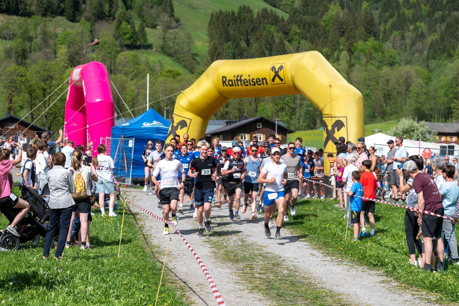 Unglaublich, über 1.000 Läuferinnen und Läufer waren am Start