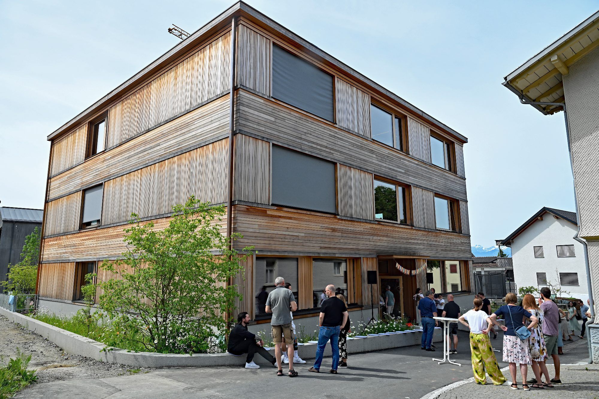 Das Kinderhaus wurde als erstes Gebäude im neuen Quartier Rickenbach fertiggestellt und bereits im Herbst für die Kinder geöffnet.
