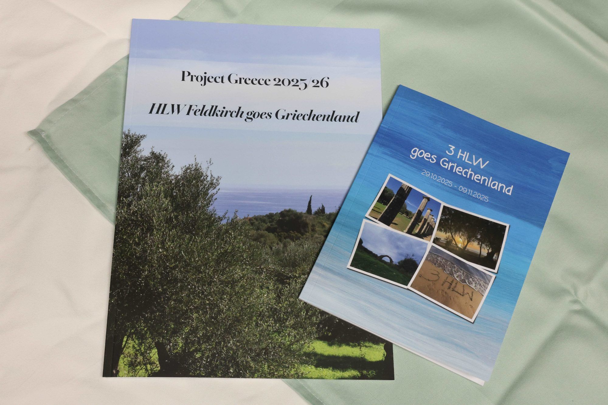 Buch zum Projekt und Chatverlauf.