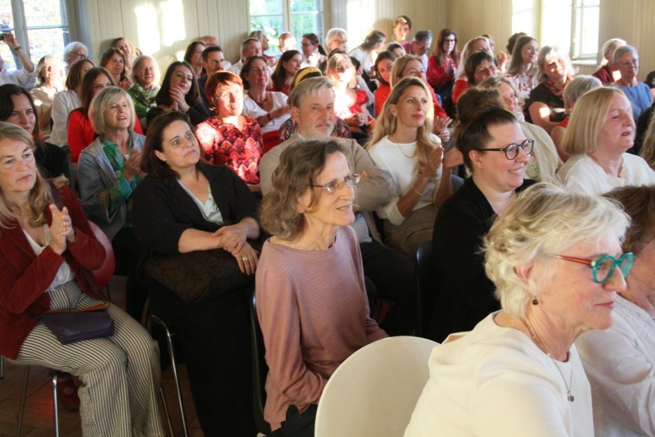 Die Gäste waren sehr angetan von der Präsentation. 