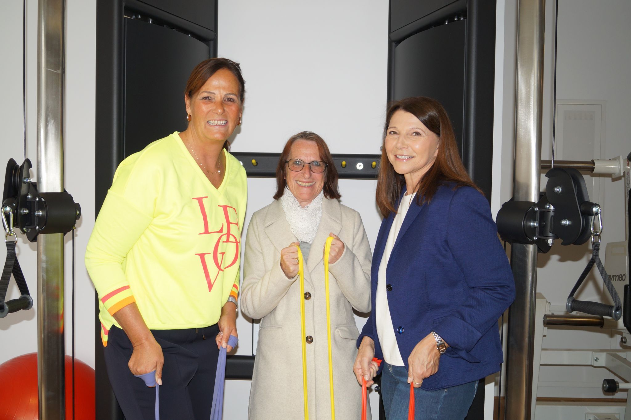 Sandra Jäckel, Elfriede Bastiani und Landtagsabgeordnete Heidi Schuster-Burda