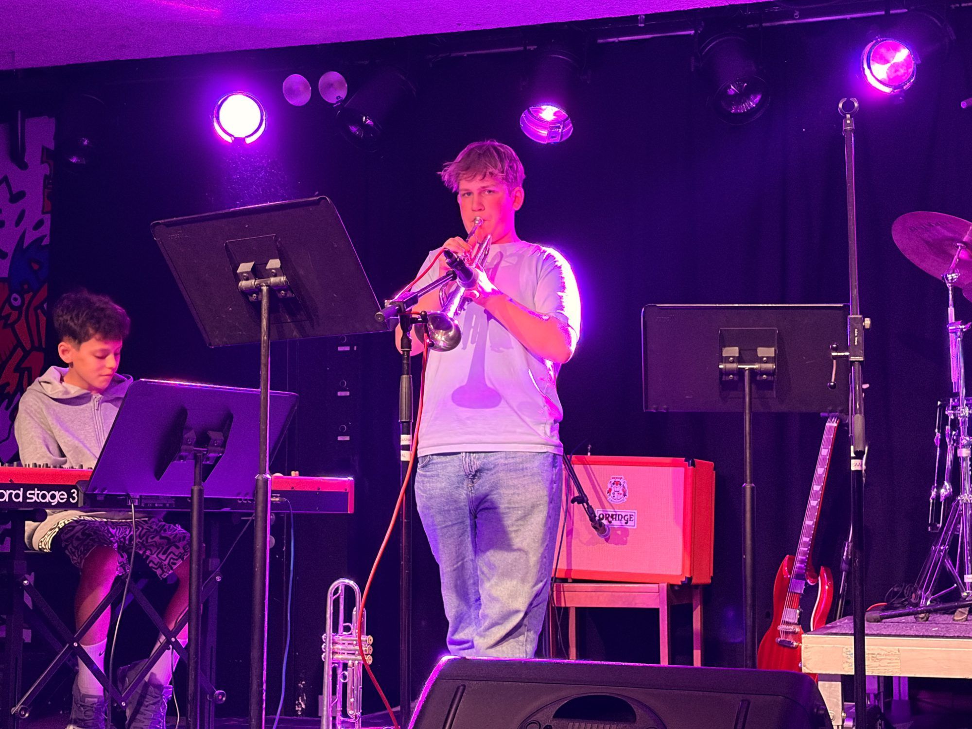 Robin Winder spielte an der Trompete.