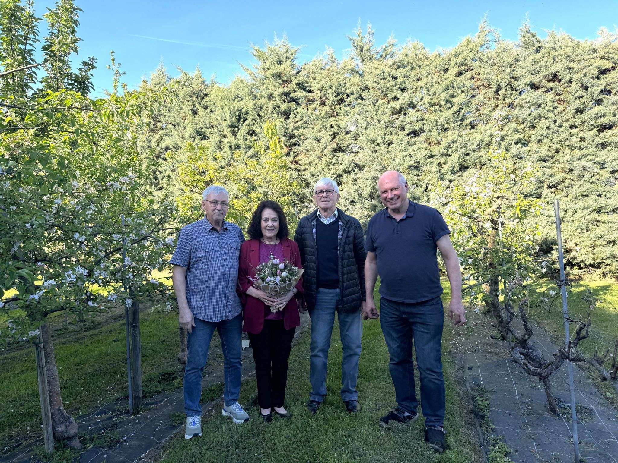 Ludwig Riegler, Irmgard Riegler, Josef Waibel und Stefan Westreicher legten ihre Ämter beim OGV Mäder zurück. (c) Gemeinde Mäder
