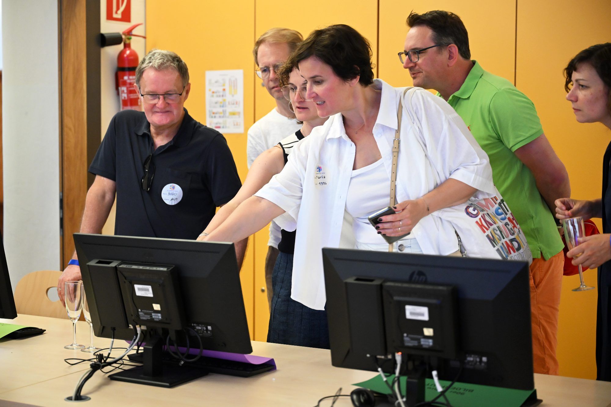 So mancher entdeckte sich selber auf den alten Fotos.