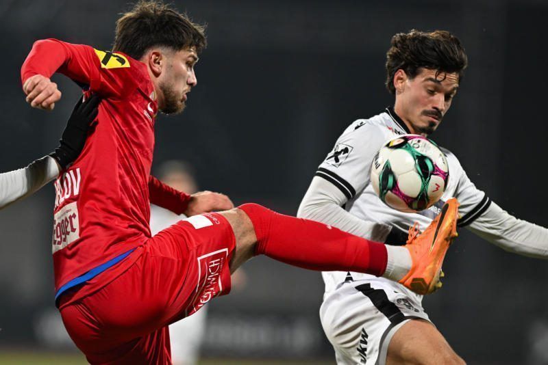 Marko Martinovic (r.) wechselt von Bregenz nach Lauterach. gepa