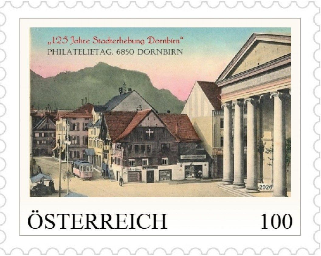 Die Sondermarke erzählt in einem einzigen Bild die Geschichte einer Stadt, die sich in 125 Jahren von einer industriell geprägten Gemeinde zu einem modernen, lebendigen Zentrum entwickelt hat.