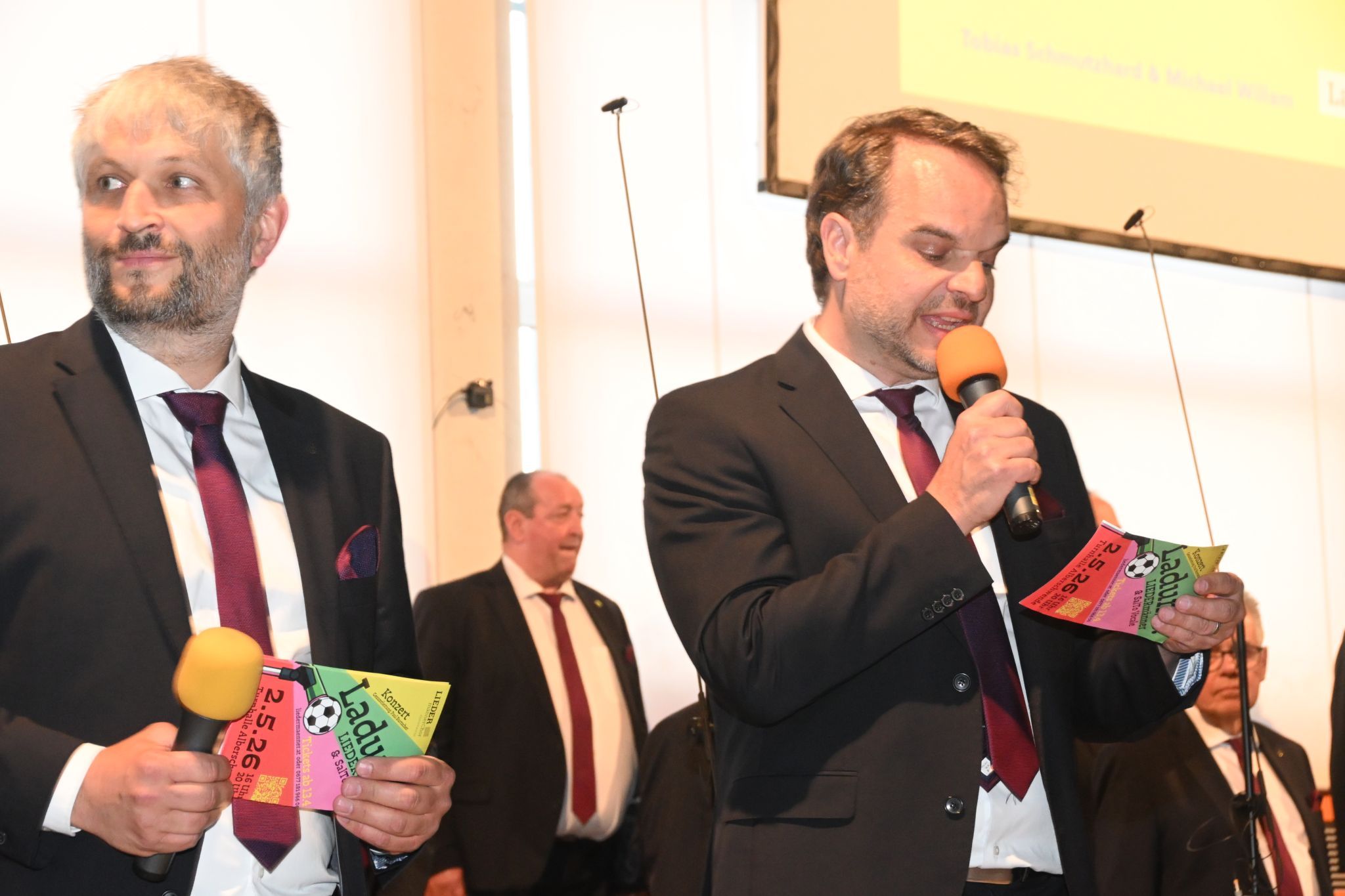Eigentlich Kabarettisten: Tobial Schmutzhard und Michael Willam als Moderatoren