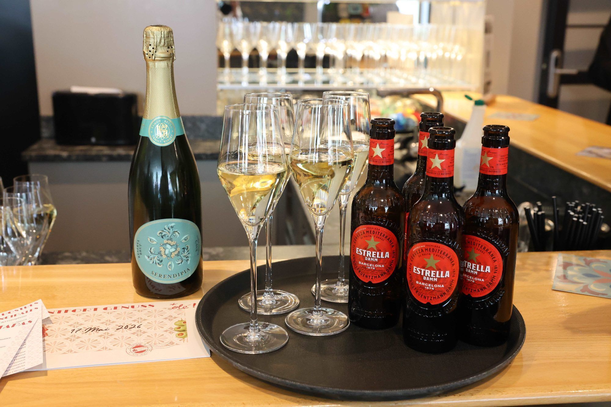 Cava und Bier als Aperitif.