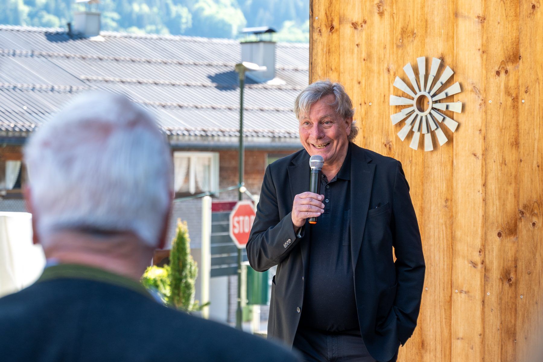 Obmann Walter Lingg begrüßte die zahlreich erschienen Gäste