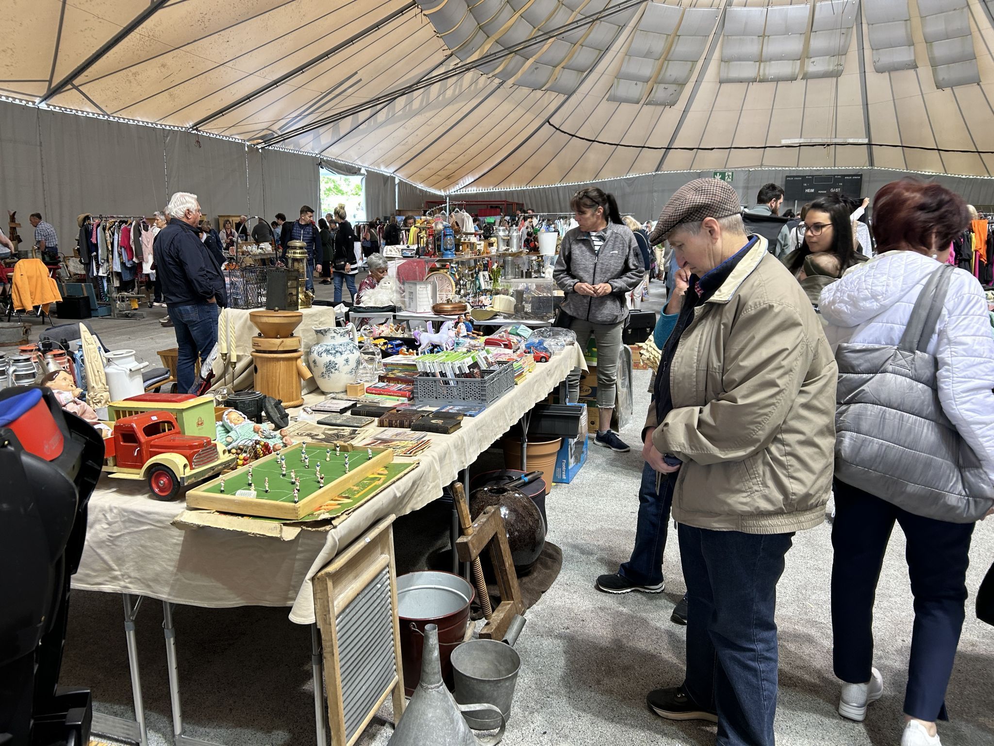 Impressionen vom Montafoner Flohmarkt (Bildergalerie)