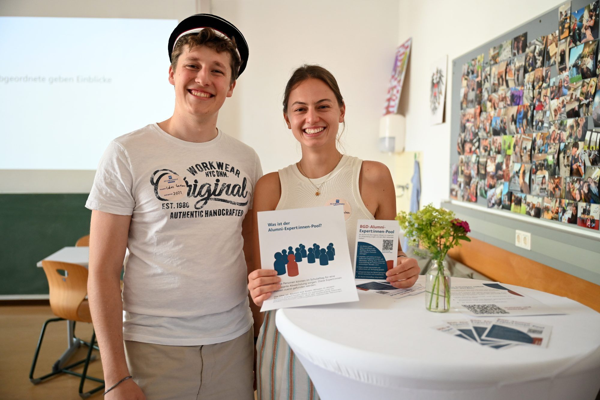 Lukas und Katja stellten den neuen Alumni-Expert:innen-Pool vor.
